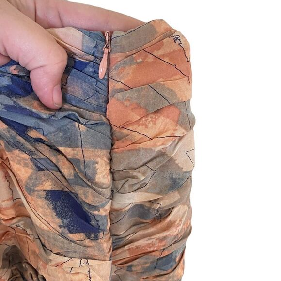 BCBGeneration one shoulder pocket romper pastel floral size 2 side zipper - Picture 8 of 9